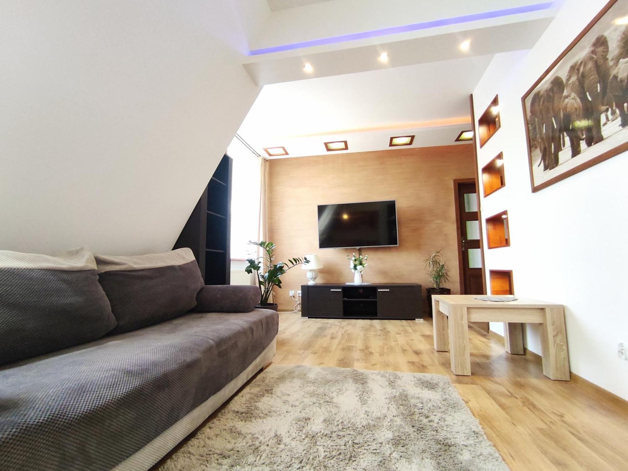 Whisper Apartment *